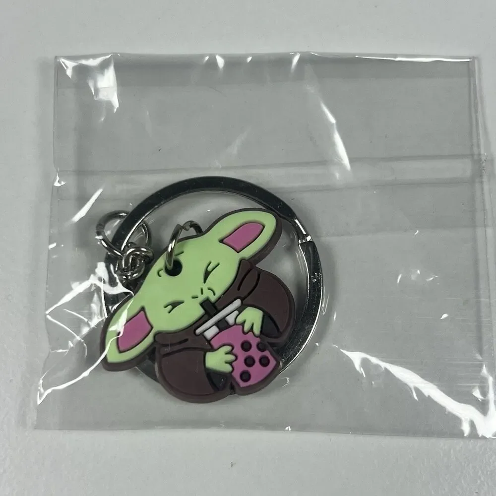 Star Wars The Mandalorian Grogu Baby Yoda Drinking Boba Tea Rubber Keychain